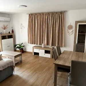 apartamento-arenas.hotelsinnerja.org/